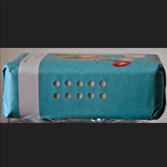 CASTELBEL PORTO BAR SOAP CACTUS FLOWER SCENTED - Picture 2 of 3